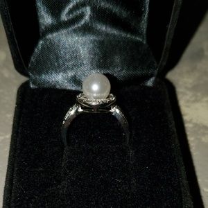 Jewelry - 💍Pearl & Diamond Ring💍 Jewelry - 💍Pearl & Diamond Ring💍